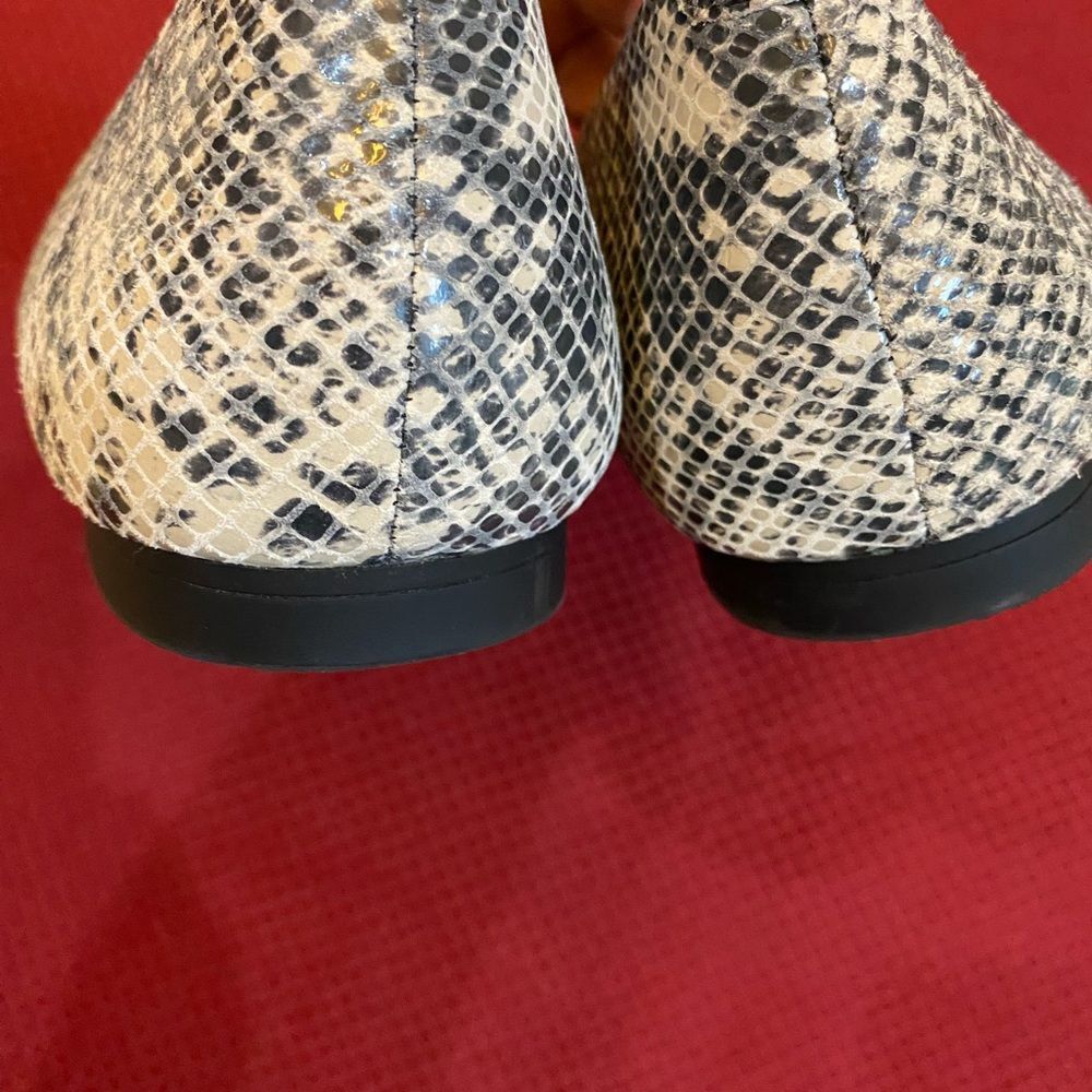 Vionic Caballo Snake Skin Print Pointed Ballet Fl… - image 4